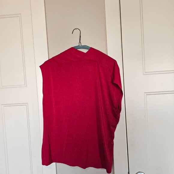 RW&CO V-neck cap sleeve tank - Picture 3 of 4